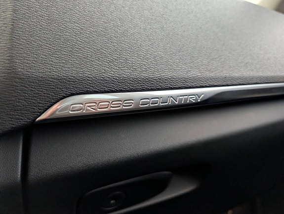Volvo V40 Cross Country 20 of 20