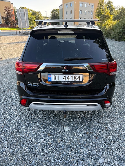Mitsubishi Outlander 4 of 18