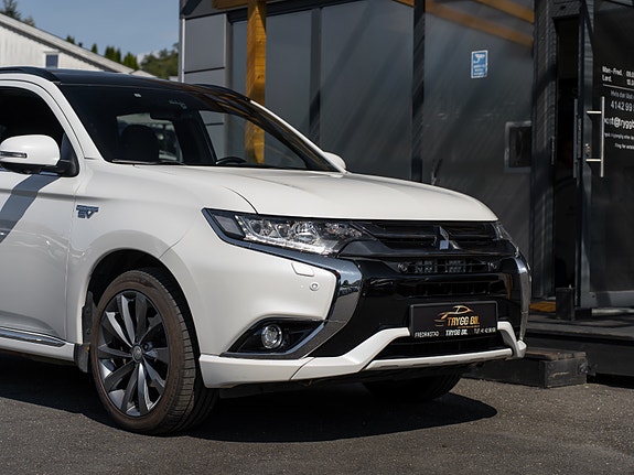 Mitsubishi Outlander 6 of 30