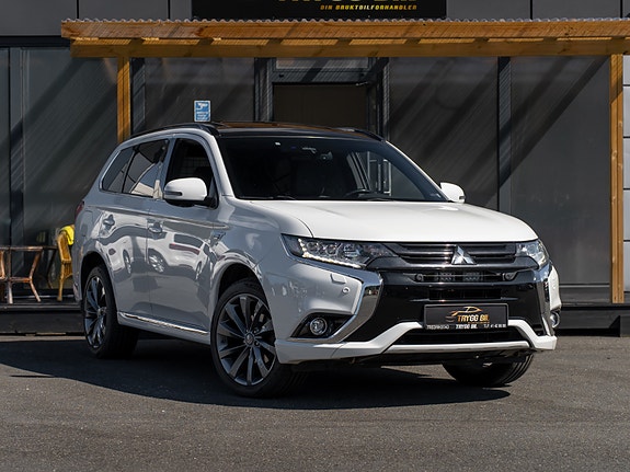 Mitsubishi Outlander 3 of 30