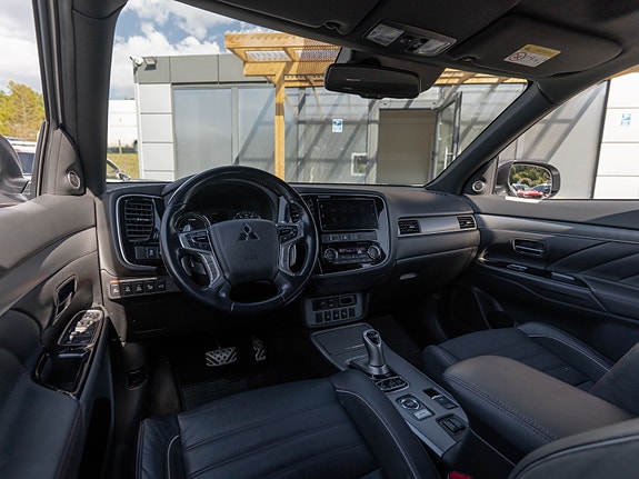 Mitsubishi Outlander 22 of 30