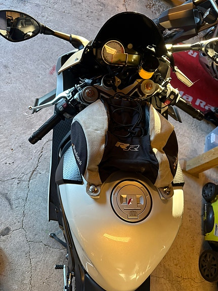BMW S 1000 RR 12 of 13