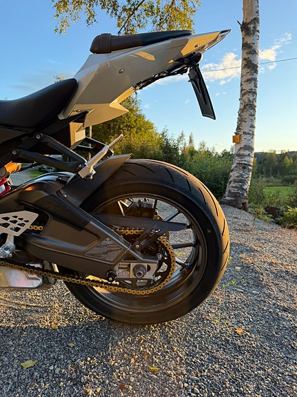 BMW S 1000 RR 8 of 13