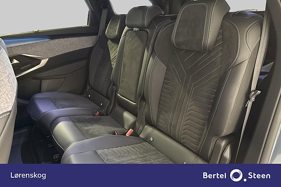 Peugeot e-5008 12 of 29