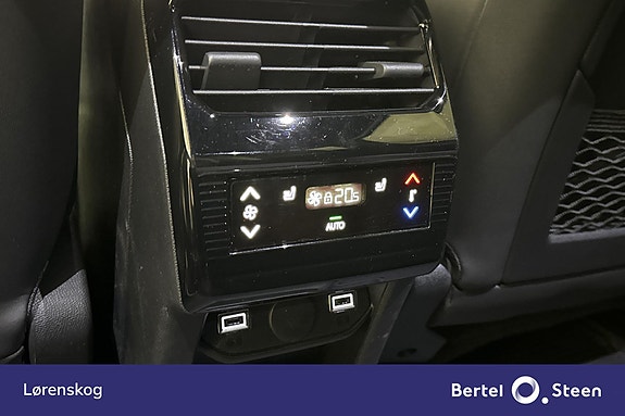 Peugeot e-5008 13 of 29