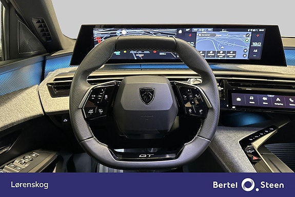 Peugeot e-5008 15 of 29