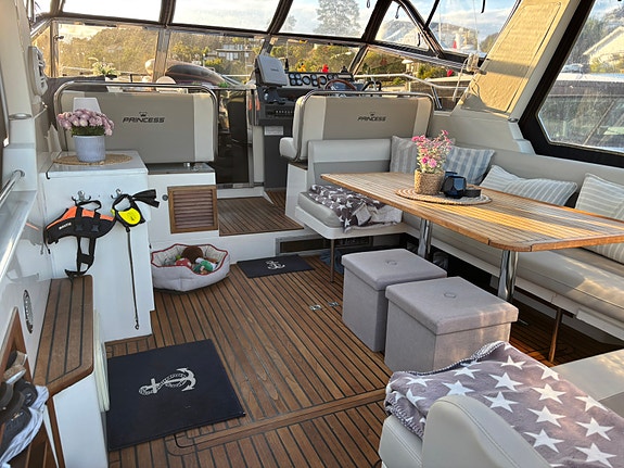 Pen velholdt Princess riviera 36 med feil, selges derfor til redusert pris. 25 of 30