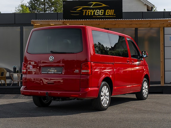 Volkswagen Multivan 7 of 30