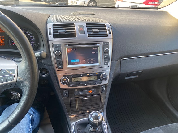 Toyota Avensis 22 of 30