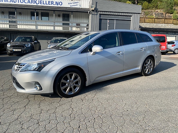 Toyota Avensis 4 of 30