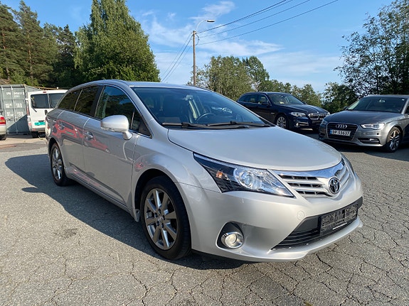 Toyota Avensis 6 of 30