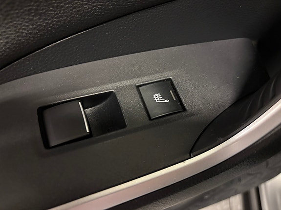 Toyota RAV4 27 of 29