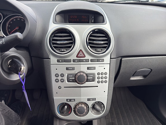 Opel Corsa 16 of 25