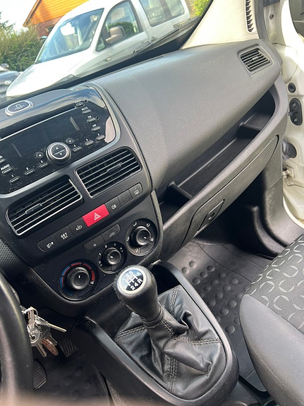Fiat Doblo 9 of 13