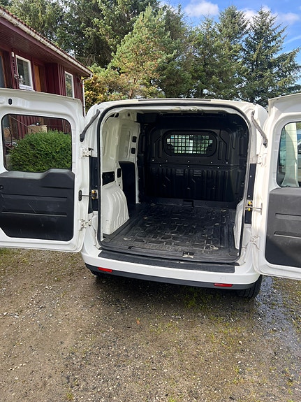 Fiat Doblo 12 of 13
