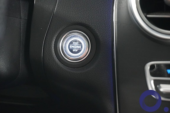 Mercedes-Benz GLC300 de 25 of 30