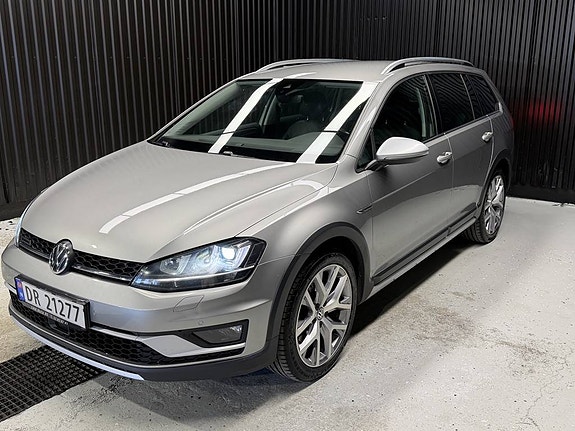Volkswagen Golf Alltrack 7 of 30