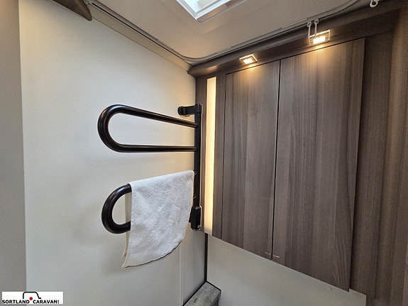 KABE ESTATE 470 GLE 30 of 30