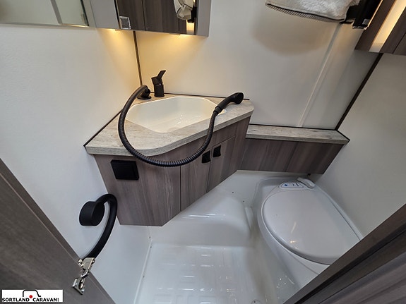 KABE ESTATE 470 GLE 29 of 30
