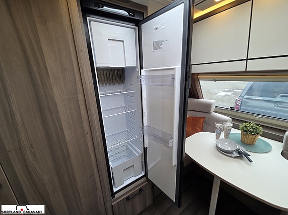 KABE ESTATE 470 GLE 18 of 30