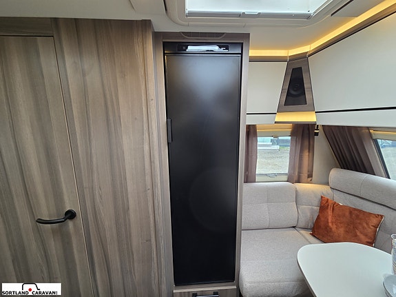 KABE ESTATE 470 GLE 17 of 30