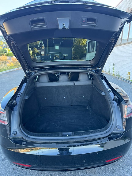 Tesla Model S 12 of 13