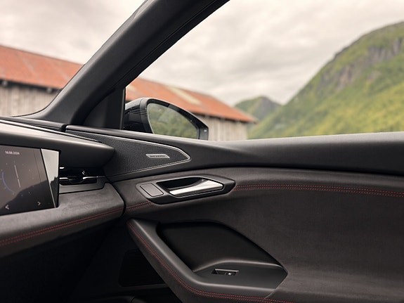 Audi Q6 e-tron 10 of 15