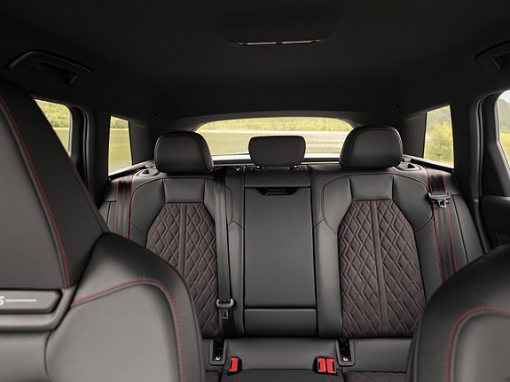 Audi Q6 e-tron 11 of 15