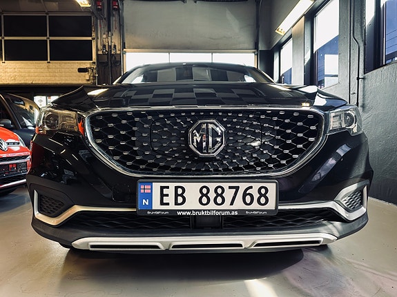 MG ZS EV 6 of 30