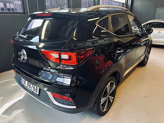 MG ZS EV 12 of 30
