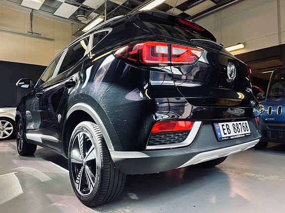 MG ZS EV 9 of 30