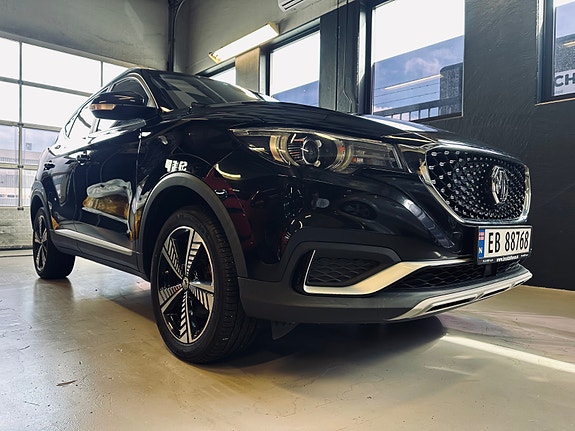 MG ZS EV 4 of 30