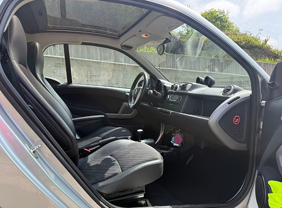 Smart Fortwo 8 of 17