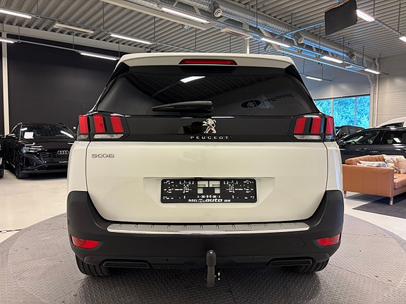Peugeot 5008 4 of 28