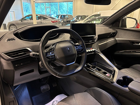 Peugeot 5008 9 of 28