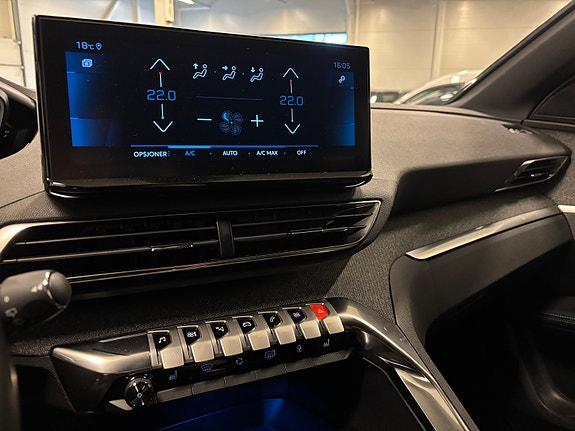 Peugeot 5008 17 of 28