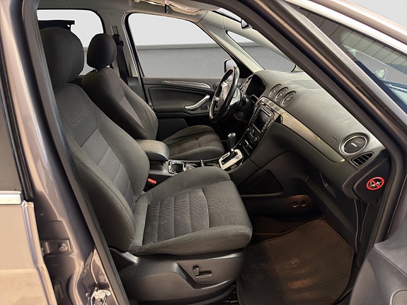Ford S-MAX 19 of 30