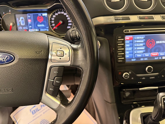 Ford S-MAX 27 of 30
