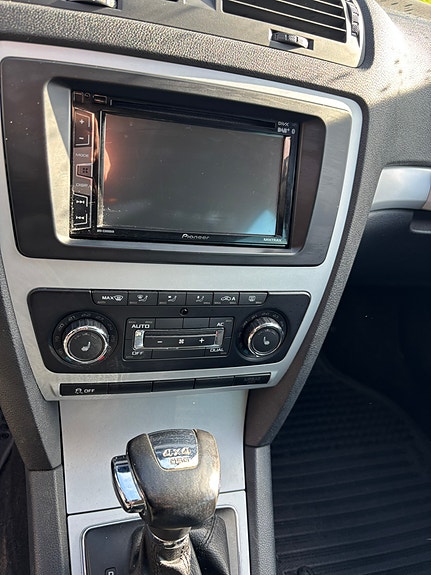 Skoda Octavia Scout 26 of 30