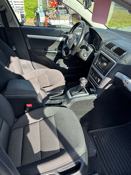 Skoda Octavia Scout 22 of 30