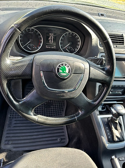 Skoda Octavia Scout 23 of 30