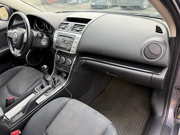 Mazda 6 27 of 30