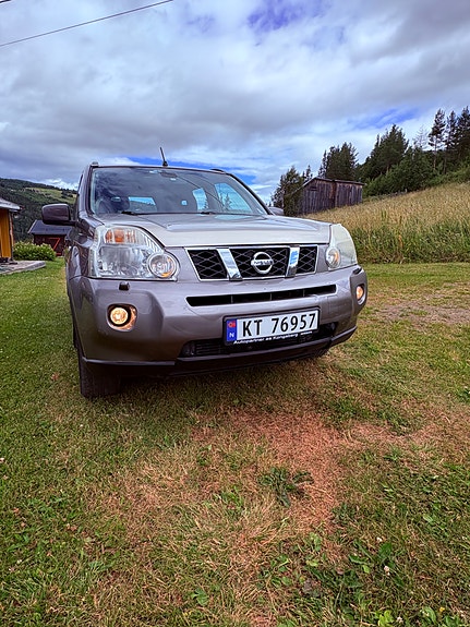 Nissan X-Trail 9 of 18