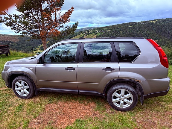 Nissan X-Trail 7 of 18