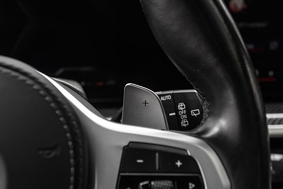 BMW X7 25 of 30