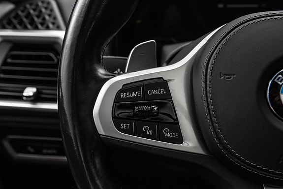 BMW X7 24 of 30