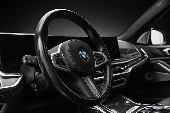 BMW X7 20 of 30