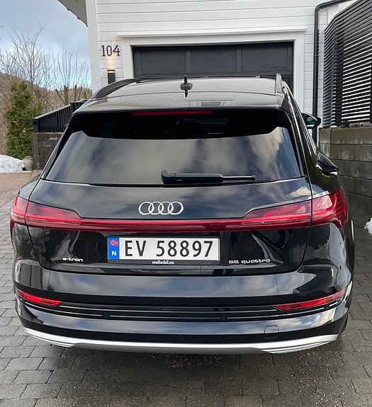 Audi e-tron 20 of 22