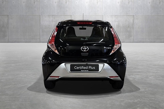 Toyota Aygo 4 of 30