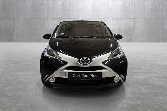 Toyota Aygo 8 of 30